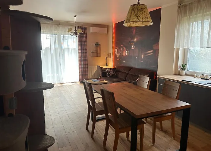 Apartament Dębowy Stół